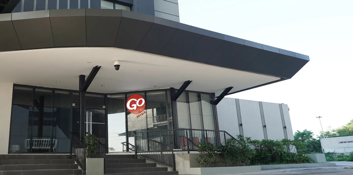 NGA Facade